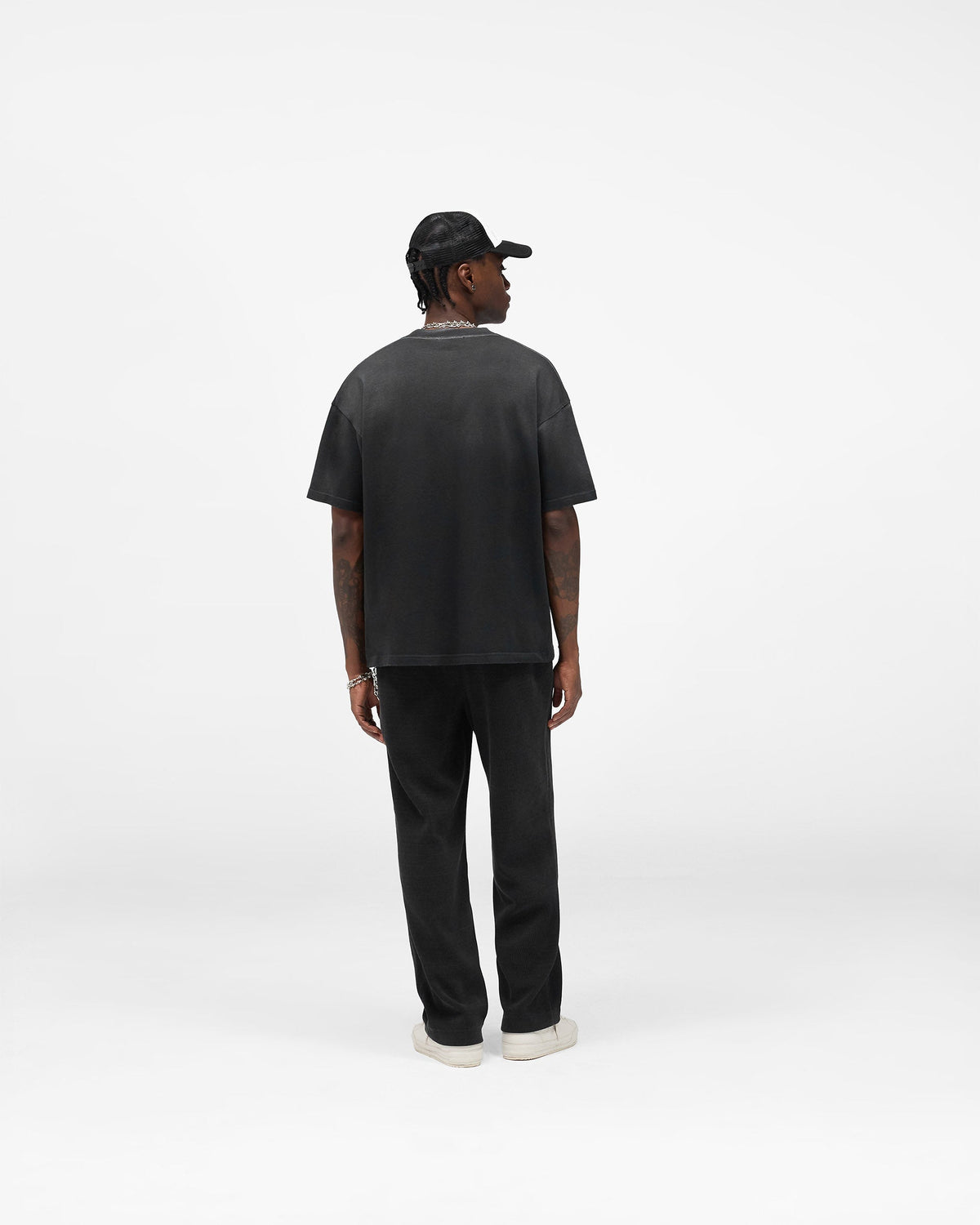 REPRESENT Legacy Crest T-Shirt - Stained Black