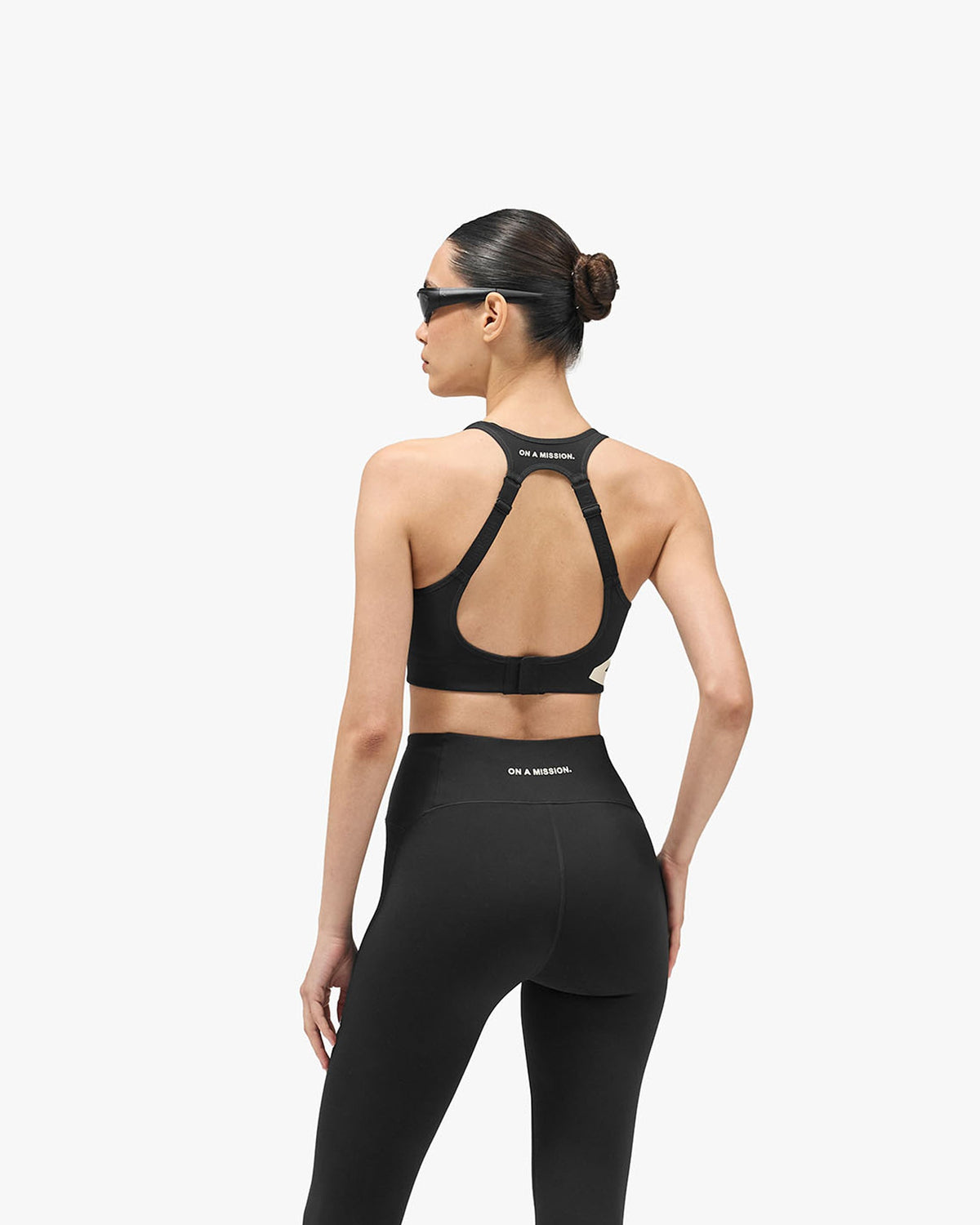 REPRESENT 247 On A Mission High Support Sports Bra - Jet Black
