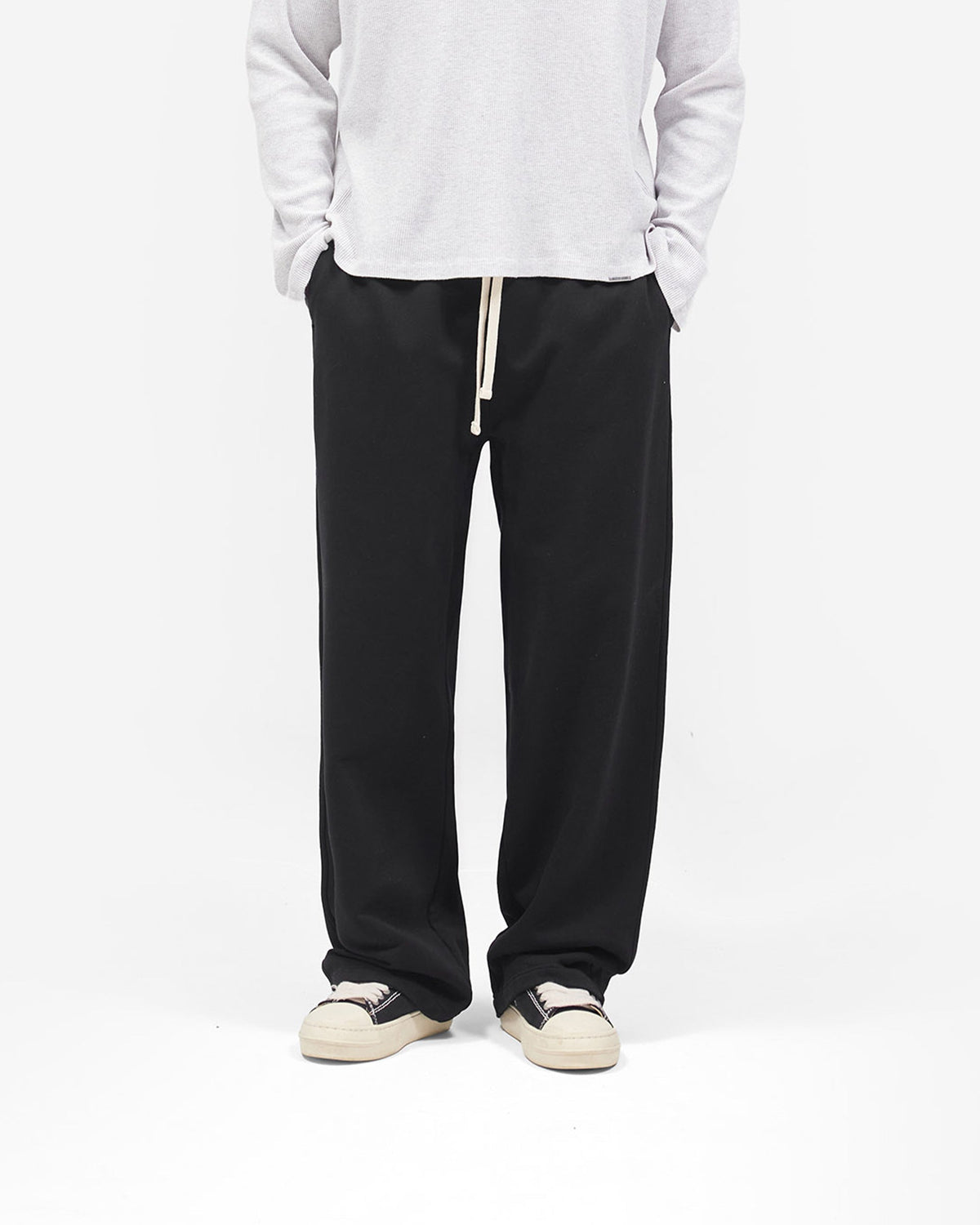 REPRESENT Initial Sweatpants - Jet Black