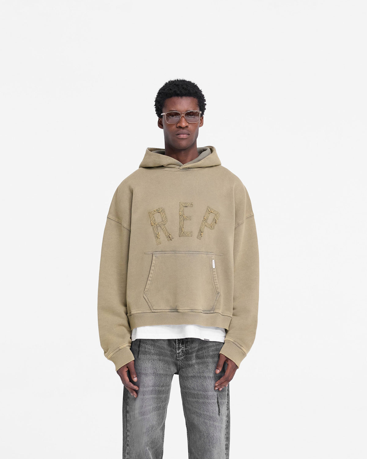 REPRESENT Rep Applique Hoodie - Fawn